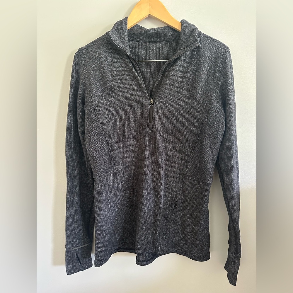 Women’s Lululemon 1/4 zip pull over with collar